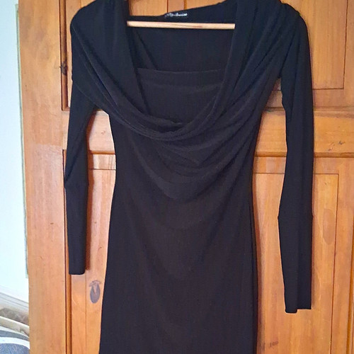 City goddess black - city, long