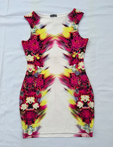 Lipsy london floral bodycon - london,