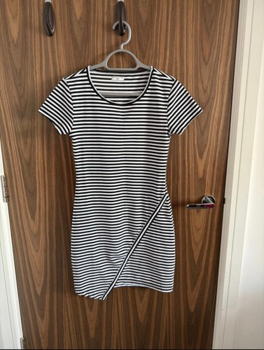 Body con dress with asymmetric - body,