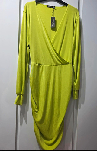 Boohoo green bodycon midi - green,
